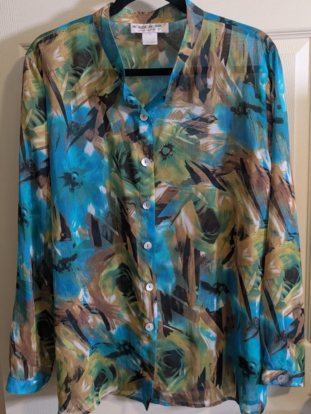 Brownstone Studio Women's Plus Size 1X Sheer Long Sleeve Button Front Blouse